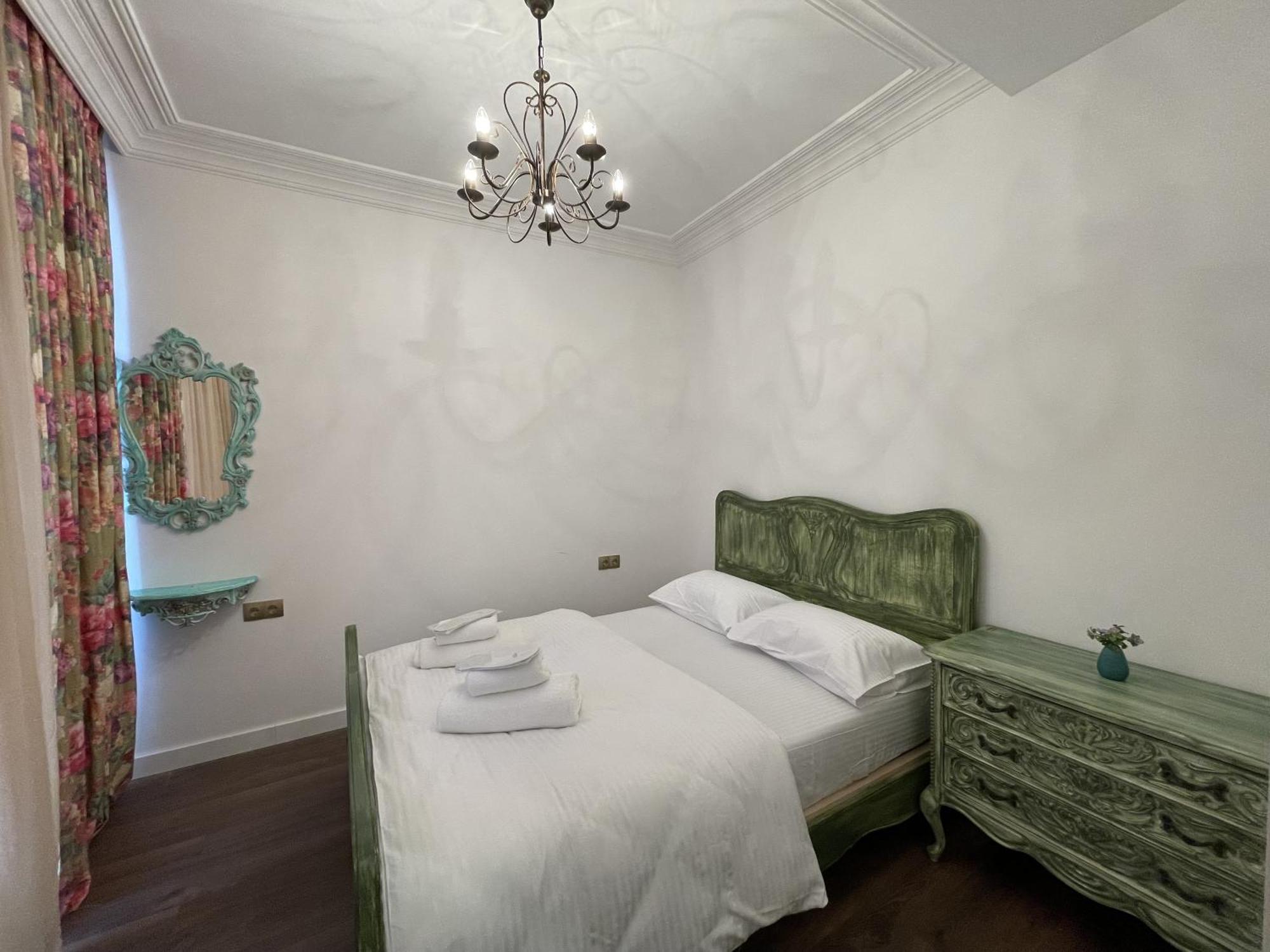 Picasso Apartment Kutaiszi Kültér fotó